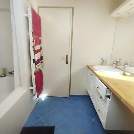 Maison 10 Personnes A 10 Minutes A Pieds De La *